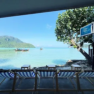 旅馆 Dee Dee Sea Front