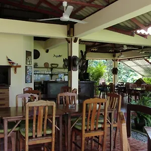 https://bootshaus.koh-lantahotels.net